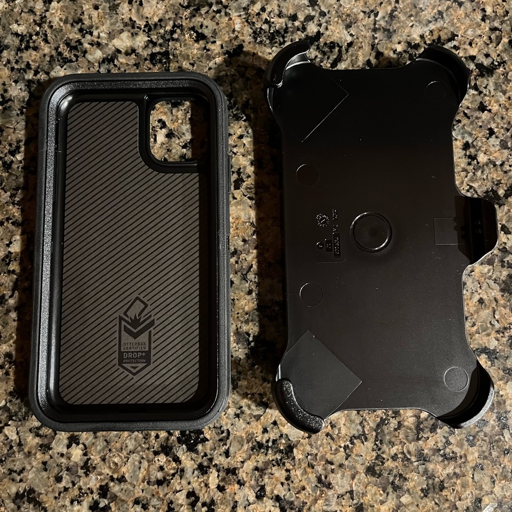 OtterBox Defender Case iPhone 11